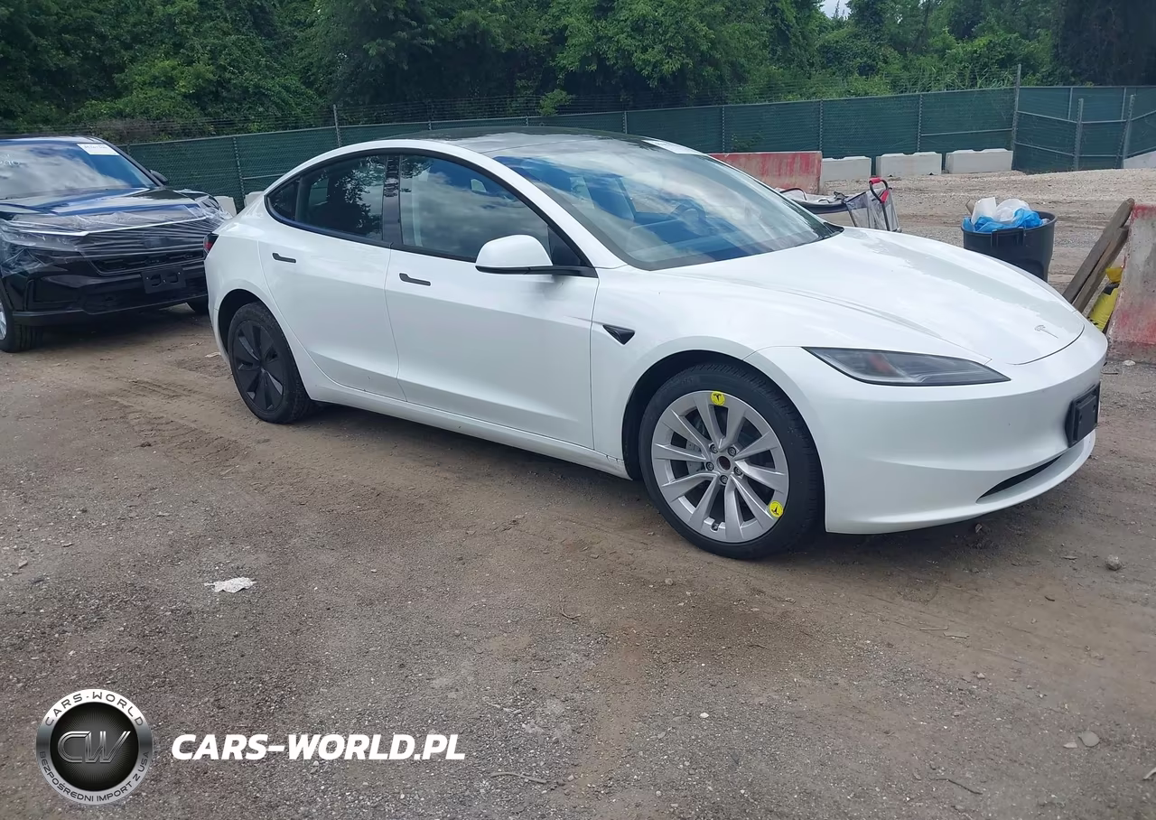 2025 Tesla Model 3 Long Range Rear-Wheel Drive-Standard Rear-Wheel Drive – zdjęcie 1 z 12