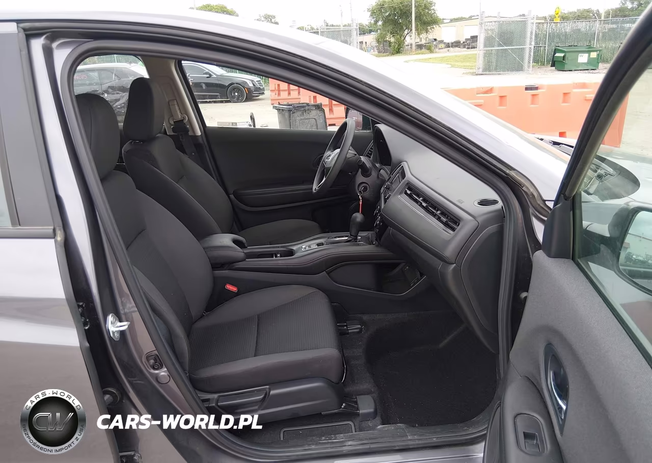 2022 Honda Hr-V Awd Lx VIN:3CZRU6H38NM731562 - 5