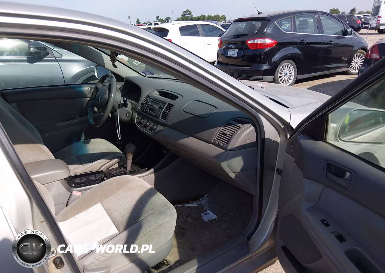 2004 Toyota Camry Le VIN:4T1BE32K04U912034 - 5