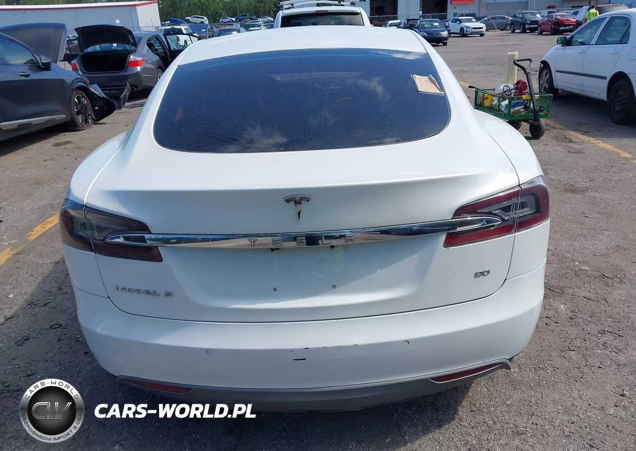 2015 Tesla Model S 60-70-85 VIN:5YJSA1E10FF106889 - 15