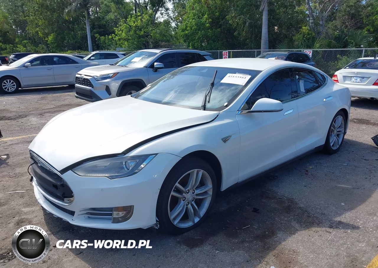 2015 Tesla Model S 60-70-85 VIN:5YJSA1E10FF106889 - 19