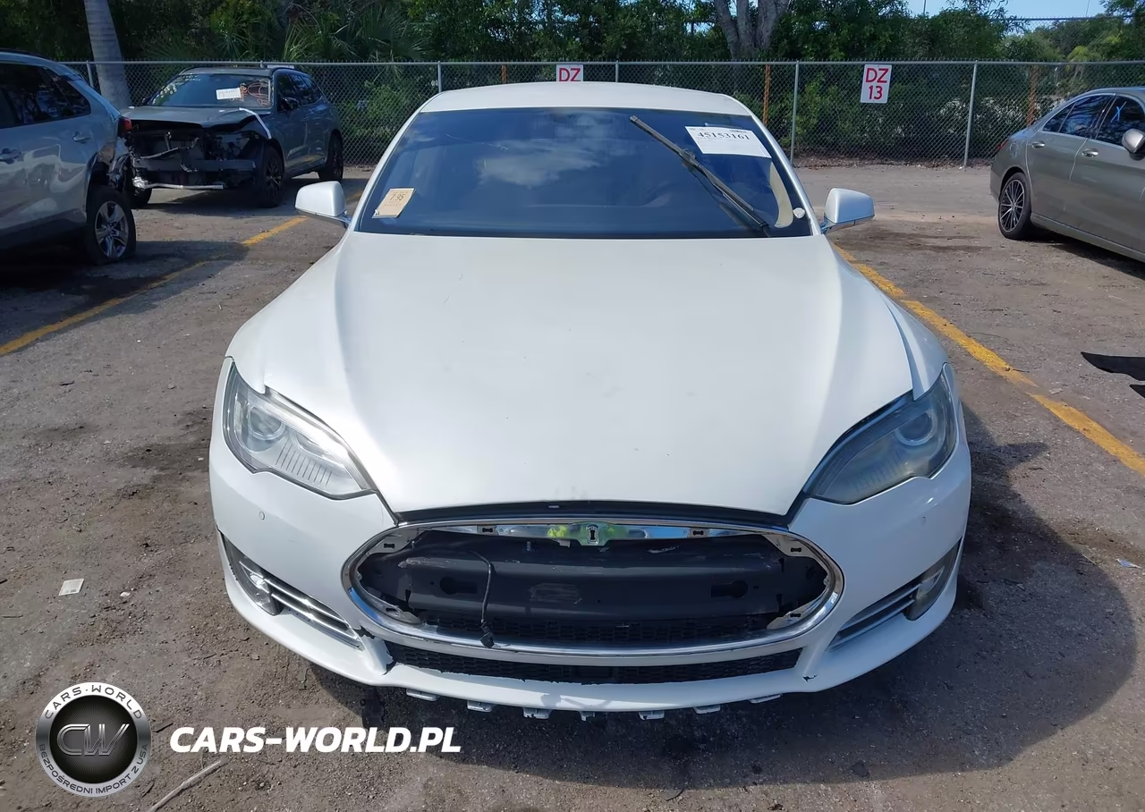 2015 Tesla Model S 60-70-85 VIN:5YJSA1E10FF106889 - 6