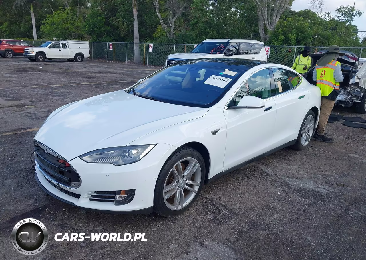 2014 Tesla Model S VIN:5YJSA1S16EFP52389 - 2