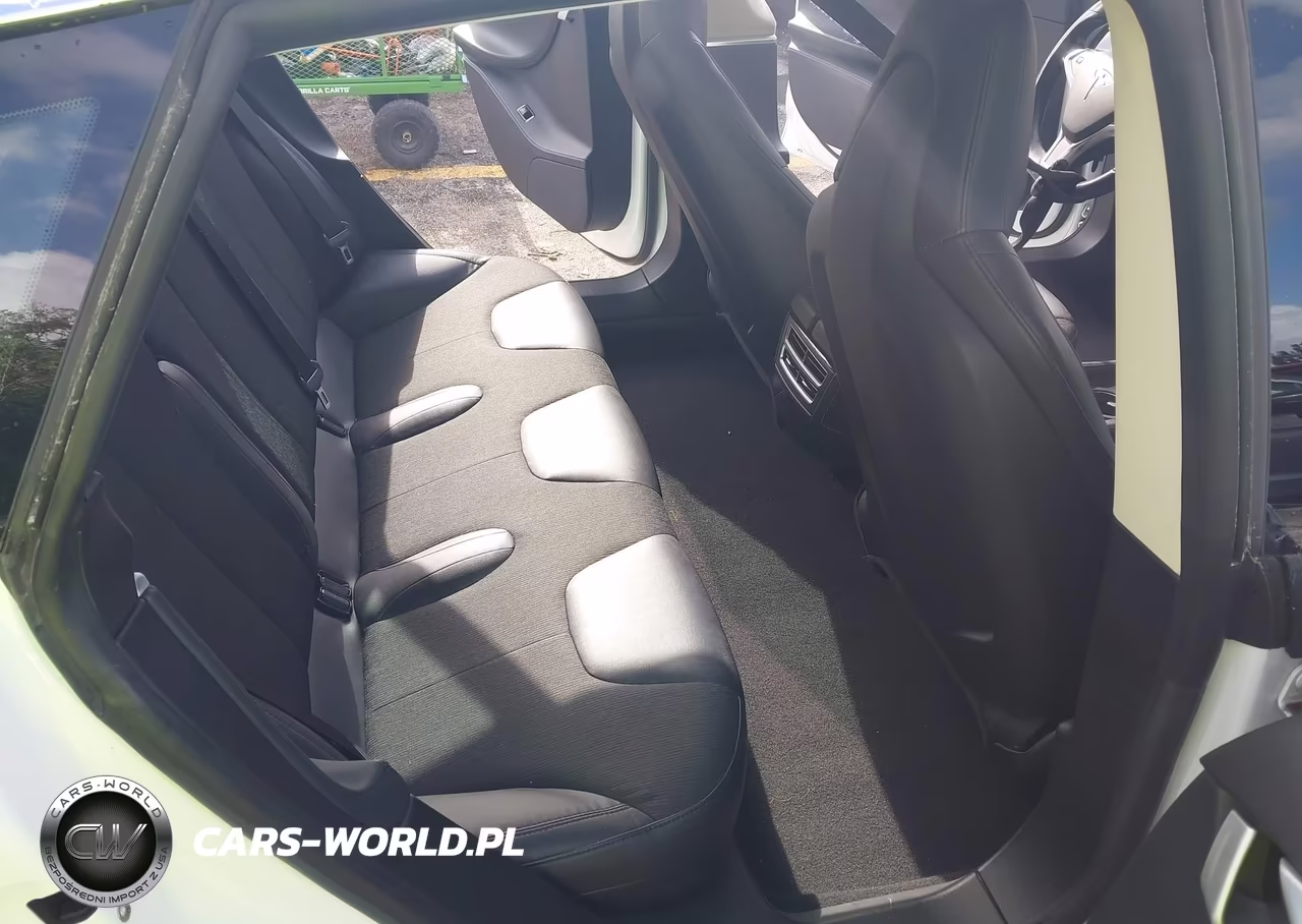 2014 Tesla Model S VIN:5YJSA1S16EFP52389 - 8