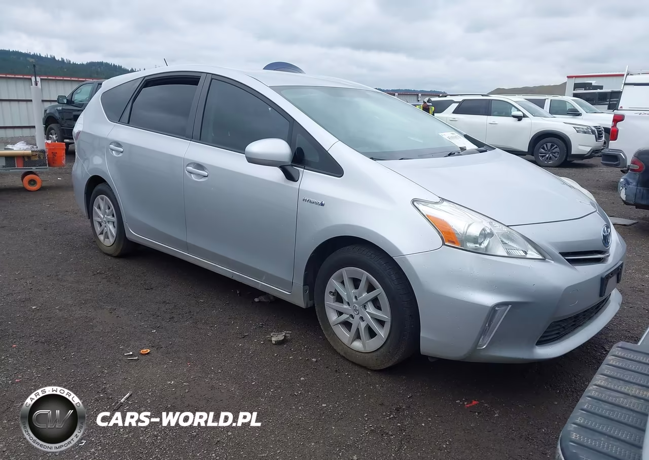 2013 Toyota Prius V Two – zdjęcie 1 z 20