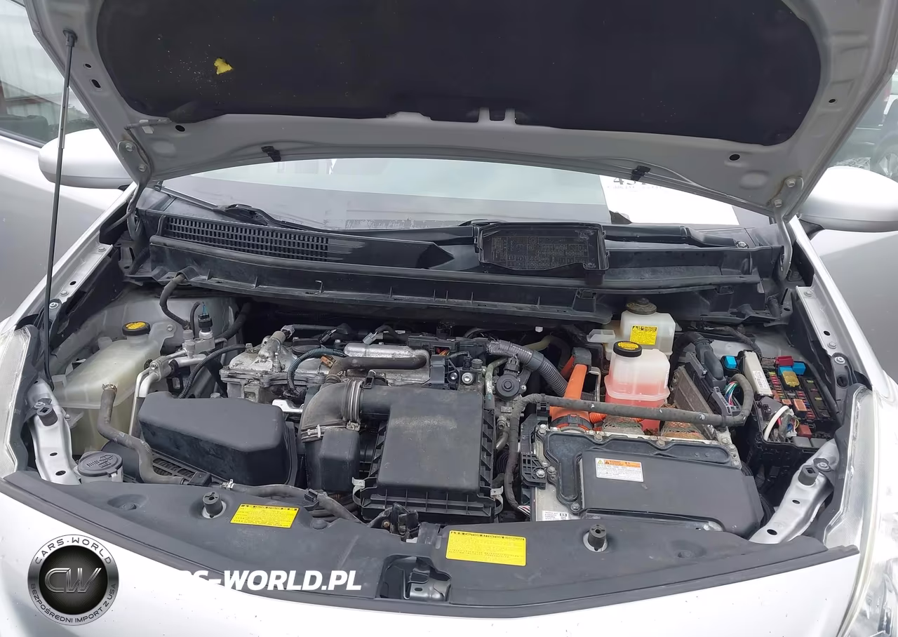 2013 Toyota Prius V Two VIN:JTDZN3EU7D3255299 - 10