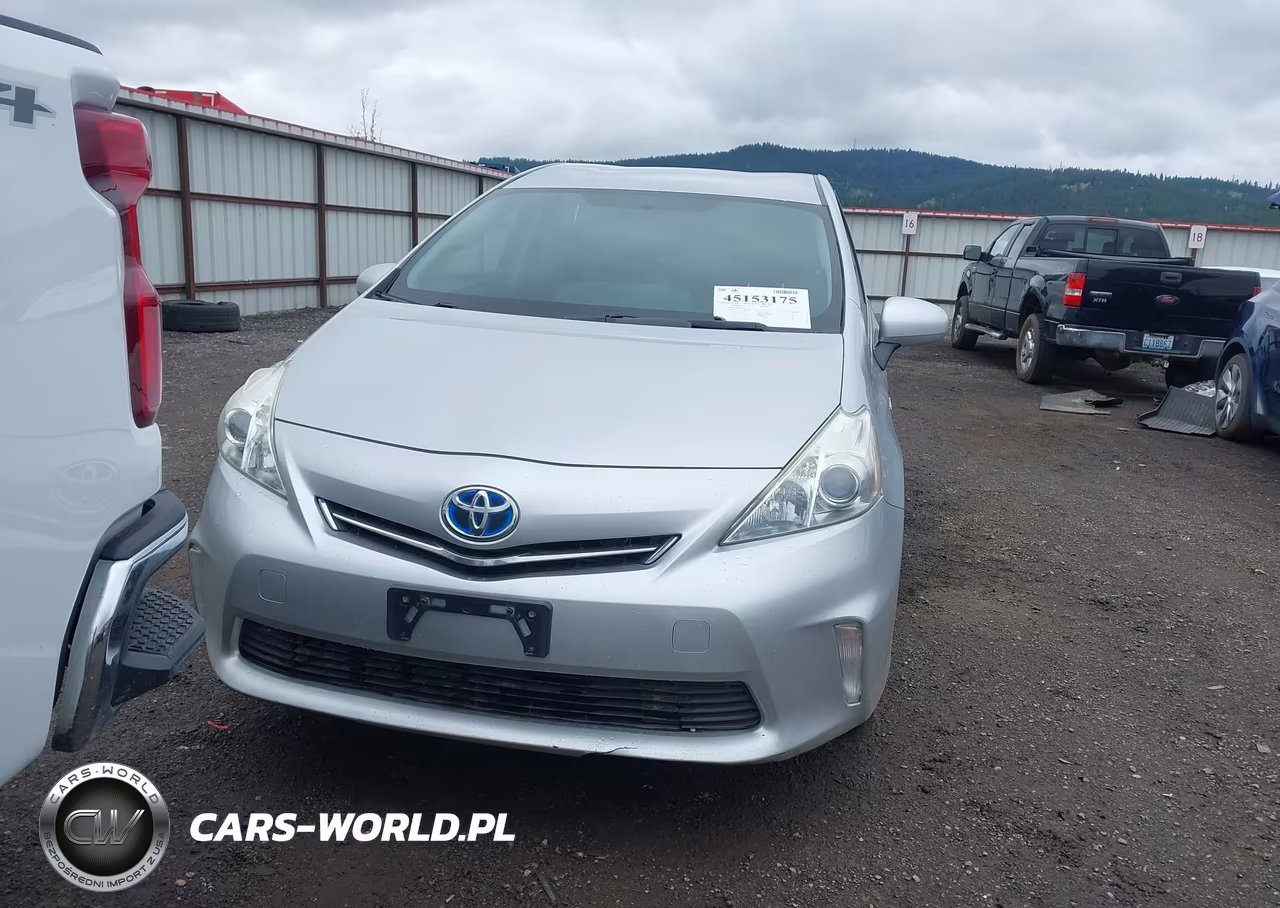 2013 Toyota Prius V Two VIN:JTDZN3EU7D3255299 - 6