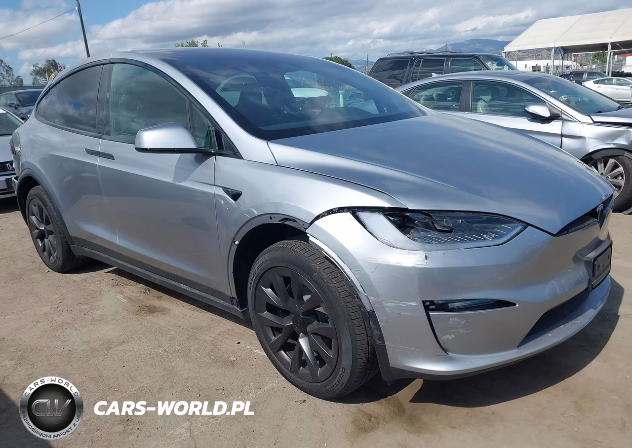 2025 Tesla Model X Long Range – zdjęcie 1 z 17