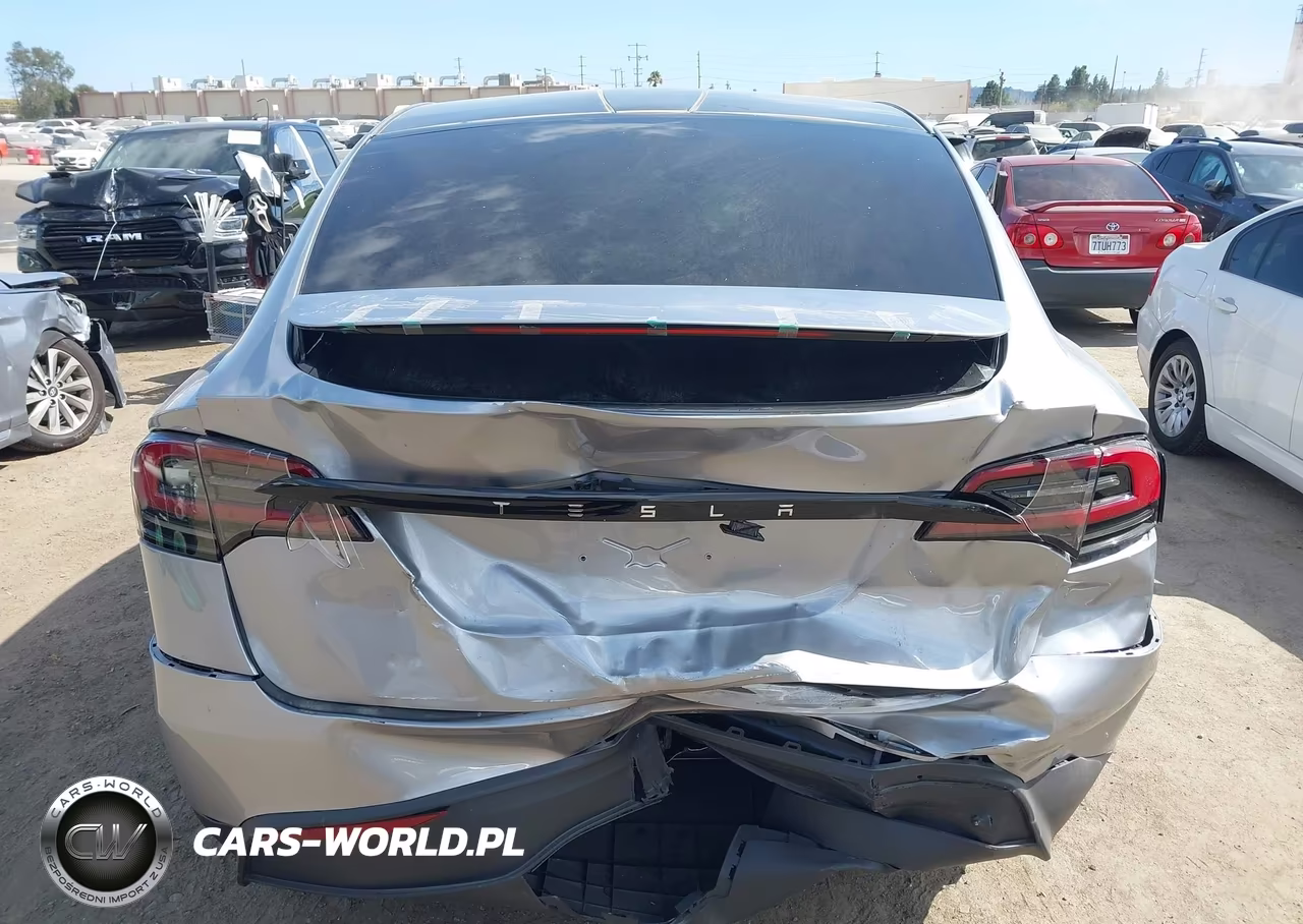 2025 Tesla Model X Long Range VIN:7SAXCBE5XSF469741 - 15