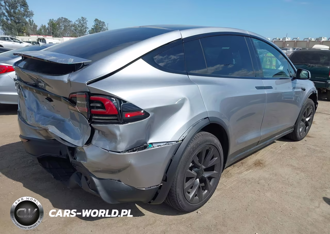 2025 Tesla Model X Long Range VIN:7SAXCBE5XSF469741 - 4