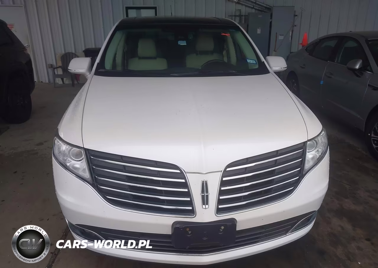 2019 Lincoln Mkt Reserve VIN:2LMHJ5ATXKBL00118 - 12