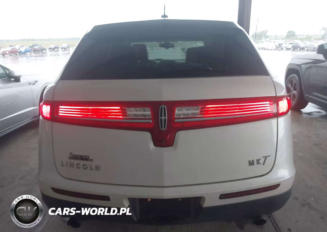 2019 Lincoln Mkt Reserve VIN:2LMHJ5ATXKBL00118 - 16