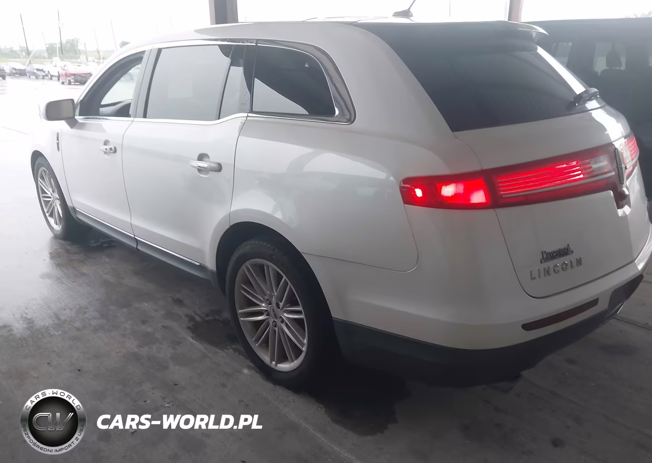 2019 Lincoln Mkt Reserve VIN:2LMHJ5ATXKBL00118 - 3
