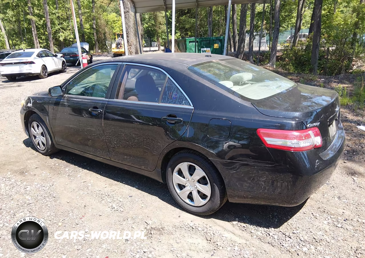 2010 Toyota Camry Le VIN:4T1BF3EK0AU553434 - 3