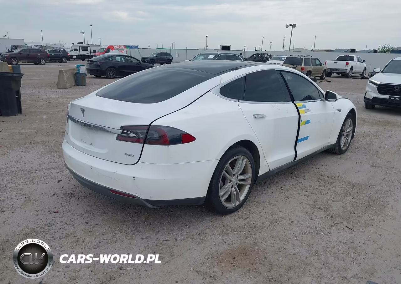 2014 Tesla Model S P85 VIN:5YJSA1H1XEFP32685 - 4