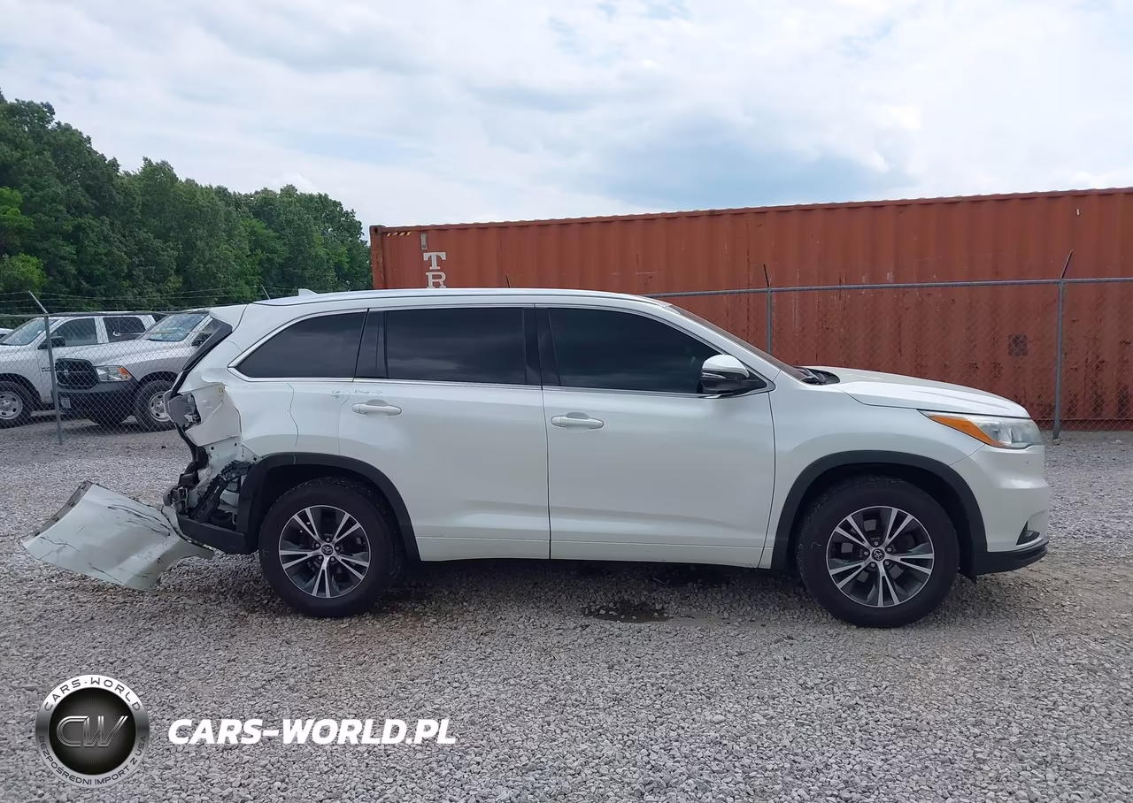 2016 Toyota Highlander Xle V6 VIN:5TDKKRFH2GS155435 - 13