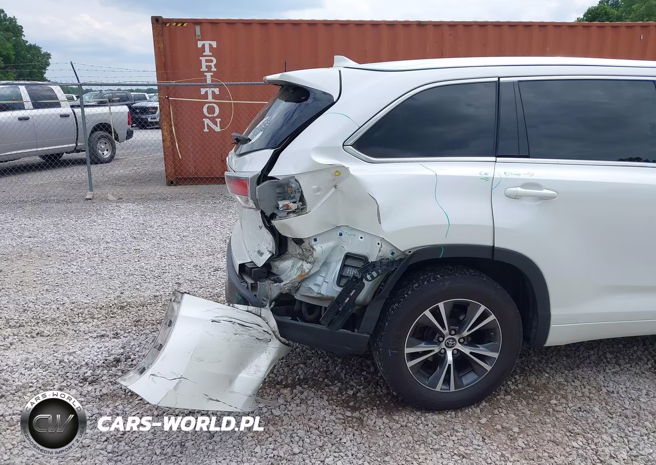 2016 Toyota Highlander Xle V6 VIN:5TDKKRFH2GS155435 - 17