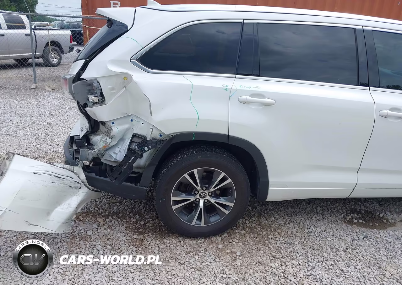 2016 Toyota Highlander Xle V6 VIN:5TDKKRFH2GS155435 - 18