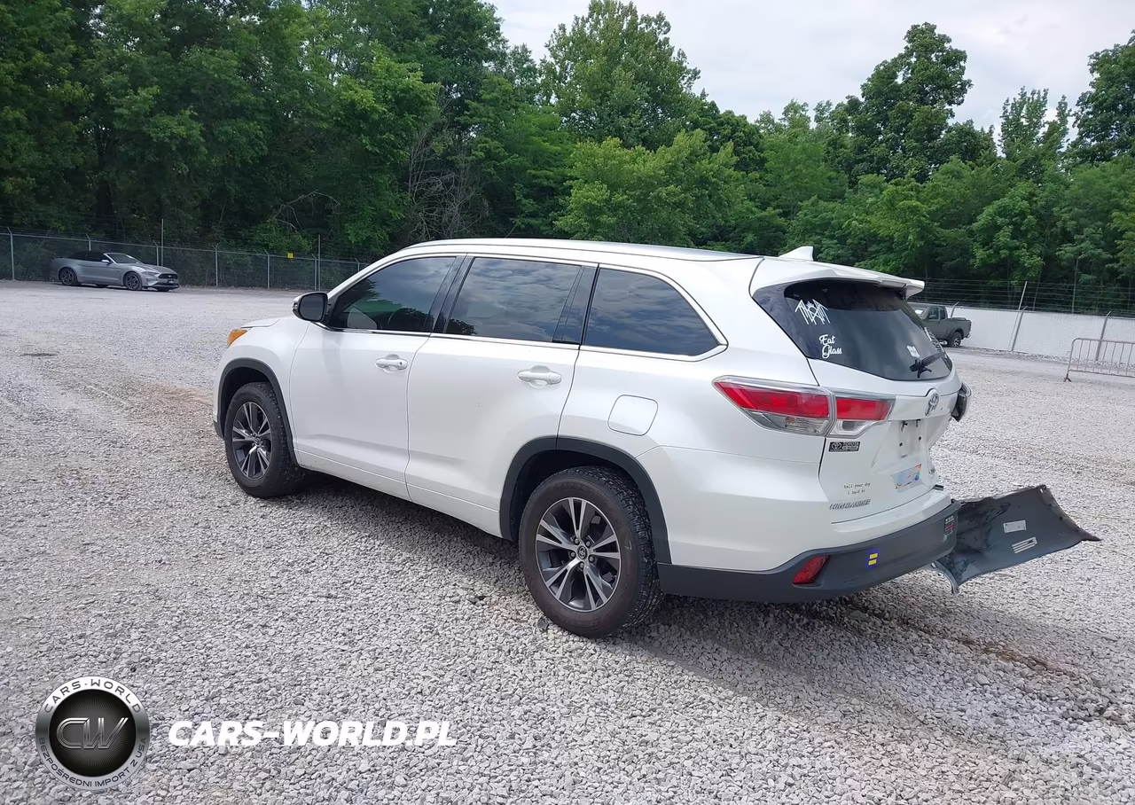 2016 Toyota Highlander Xle V6 VIN:5TDKKRFH2GS155435 - 3