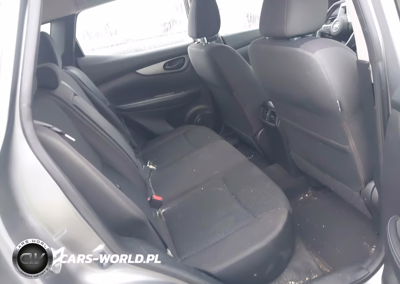 2018 Nissan Rogue Sport S VIN:JN1BJ1CR7JW250620 - 8