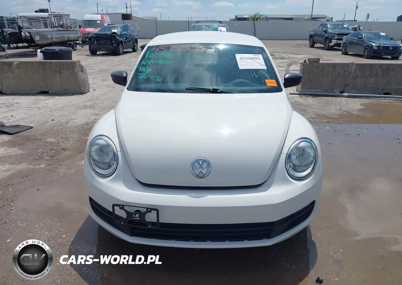 2013 Volkswagen Beetle 2.5L Entry VIN:3VWFP7AT8DM652260 - 12