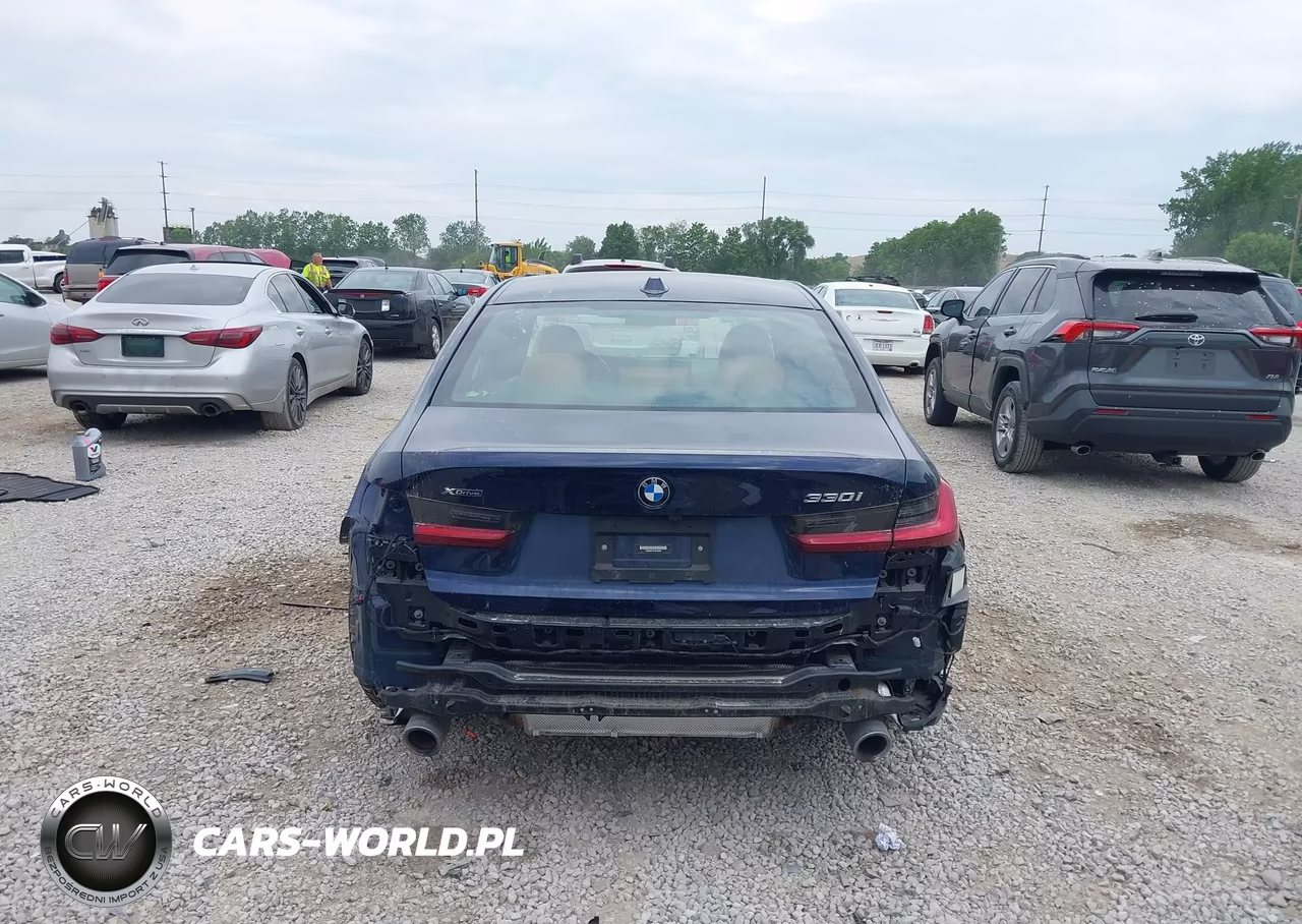 2023 BMW 330I xDrive VIN:3MW89FF01P8C96999 - 17