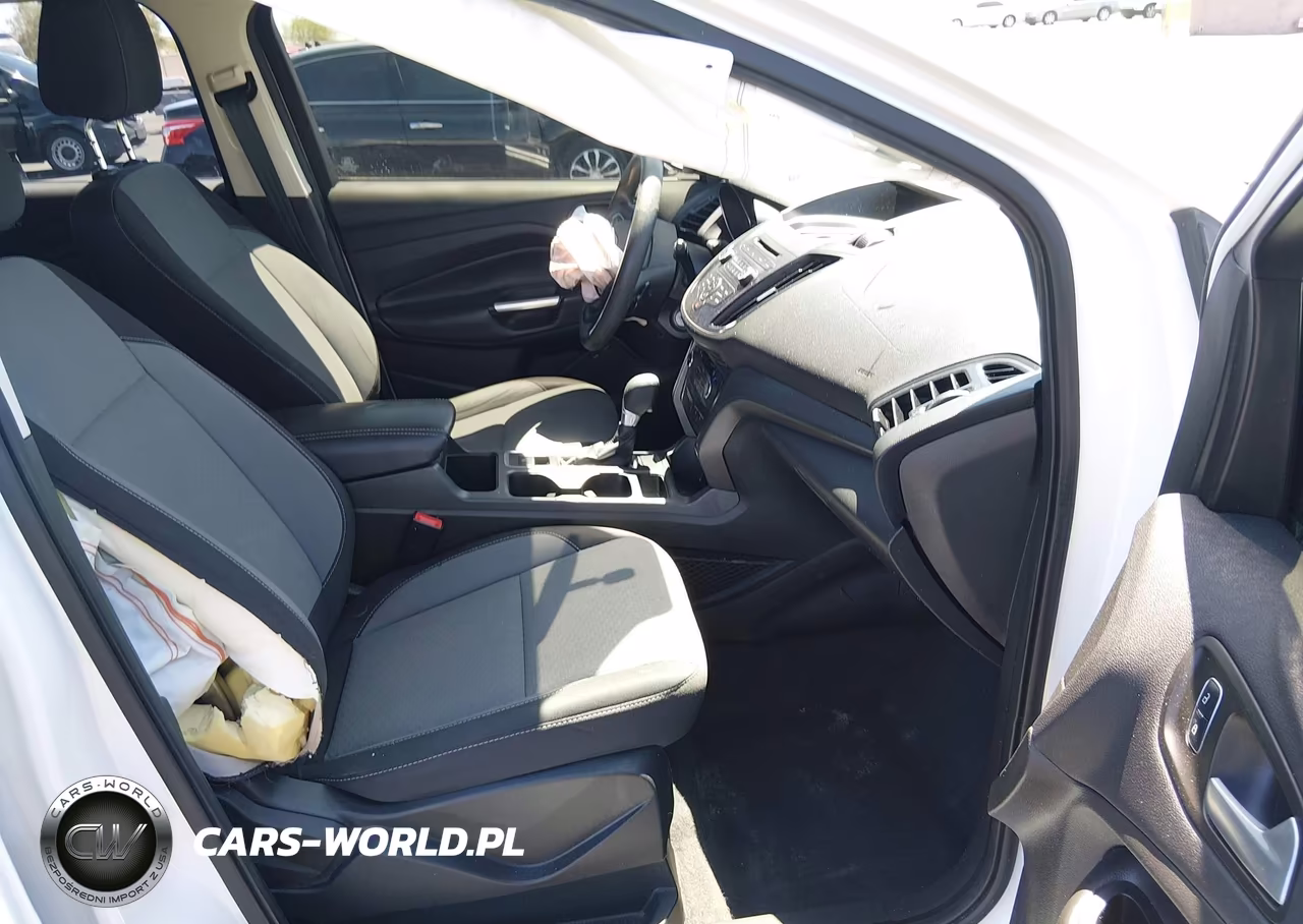 2017 Ford Escape Se VIN:1FMCU0G99HUC53551 - 5