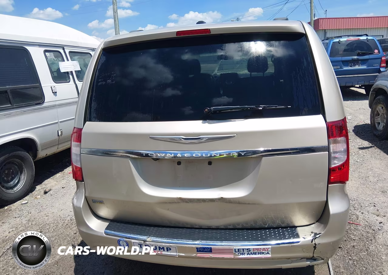 2016 Chrysler Town & Country Touring VIN:2C4RC1BG6GR164481 - 16