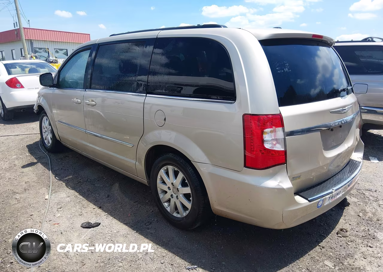 2016 Chrysler Town & Country Touring VIN:2C4RC1BG6GR164481 - 3