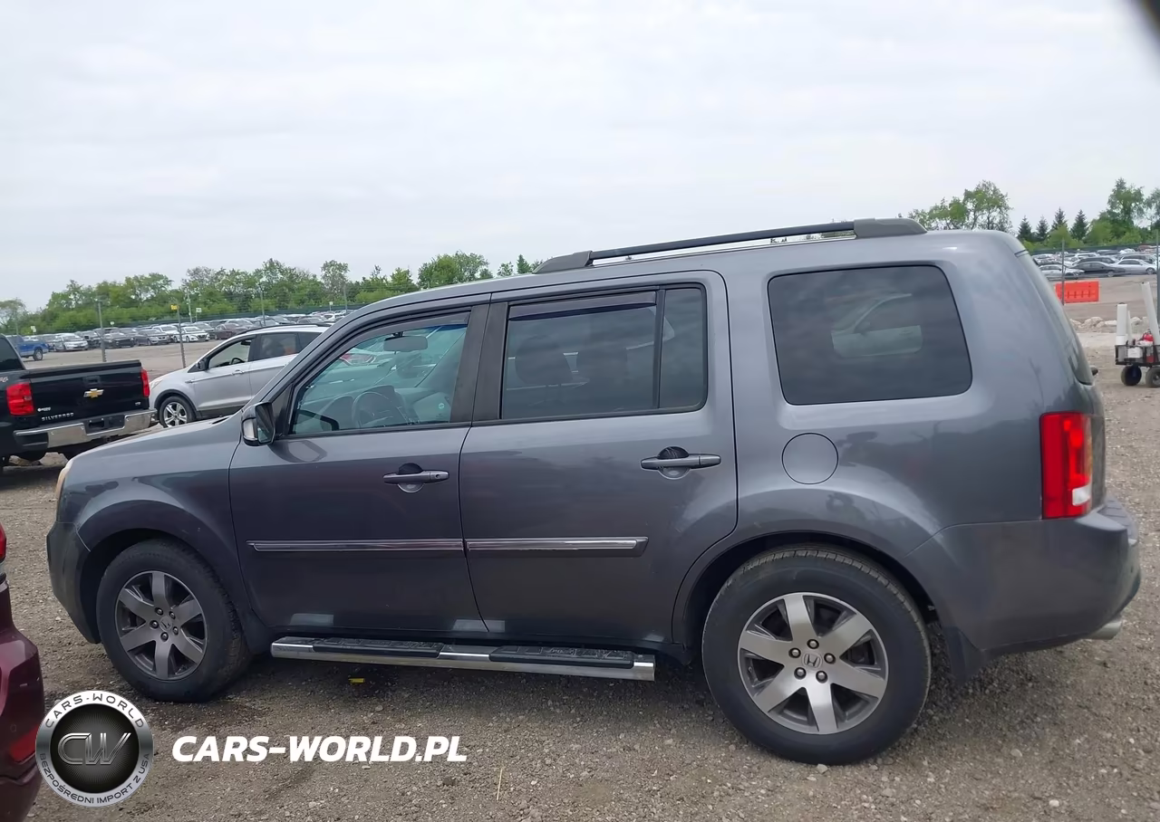 2015 Honda Pilot Touring VIN:5FNYF4H95FB028771 - 14