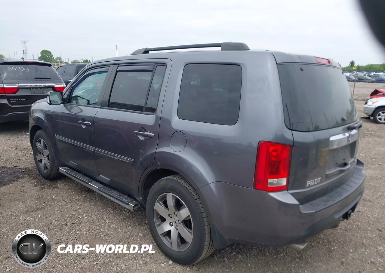 2015 Honda Pilot Touring VIN:5FNYF4H95FB028771 - 3
