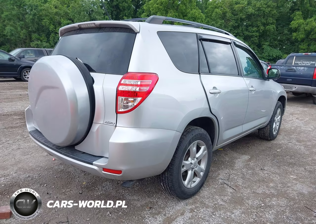 2011 Toyota Rav4 VIN:2T3BF4DVXBW139393 - 4