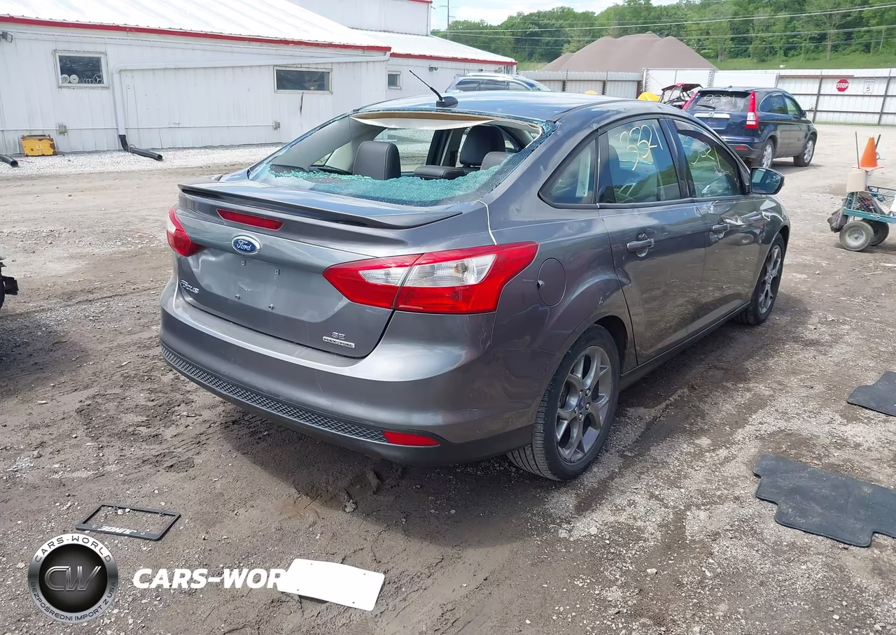 2013 Ford Focus Se VIN:1FADP3F25DL144029 - 4