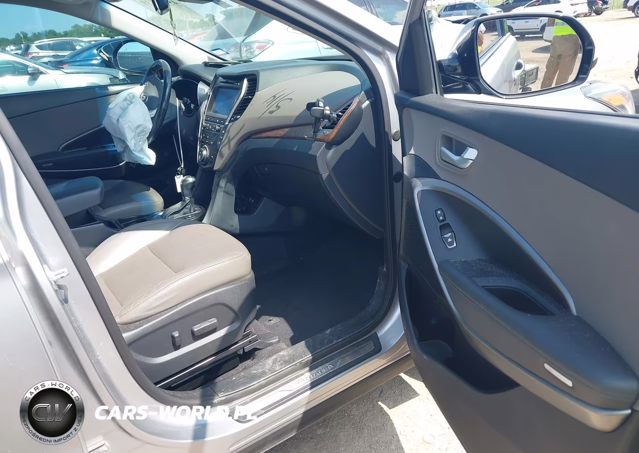 2017 Hyundai Santa Fe Limited Ultimate VIN:KM8SR4HF1HU180748 - 5
