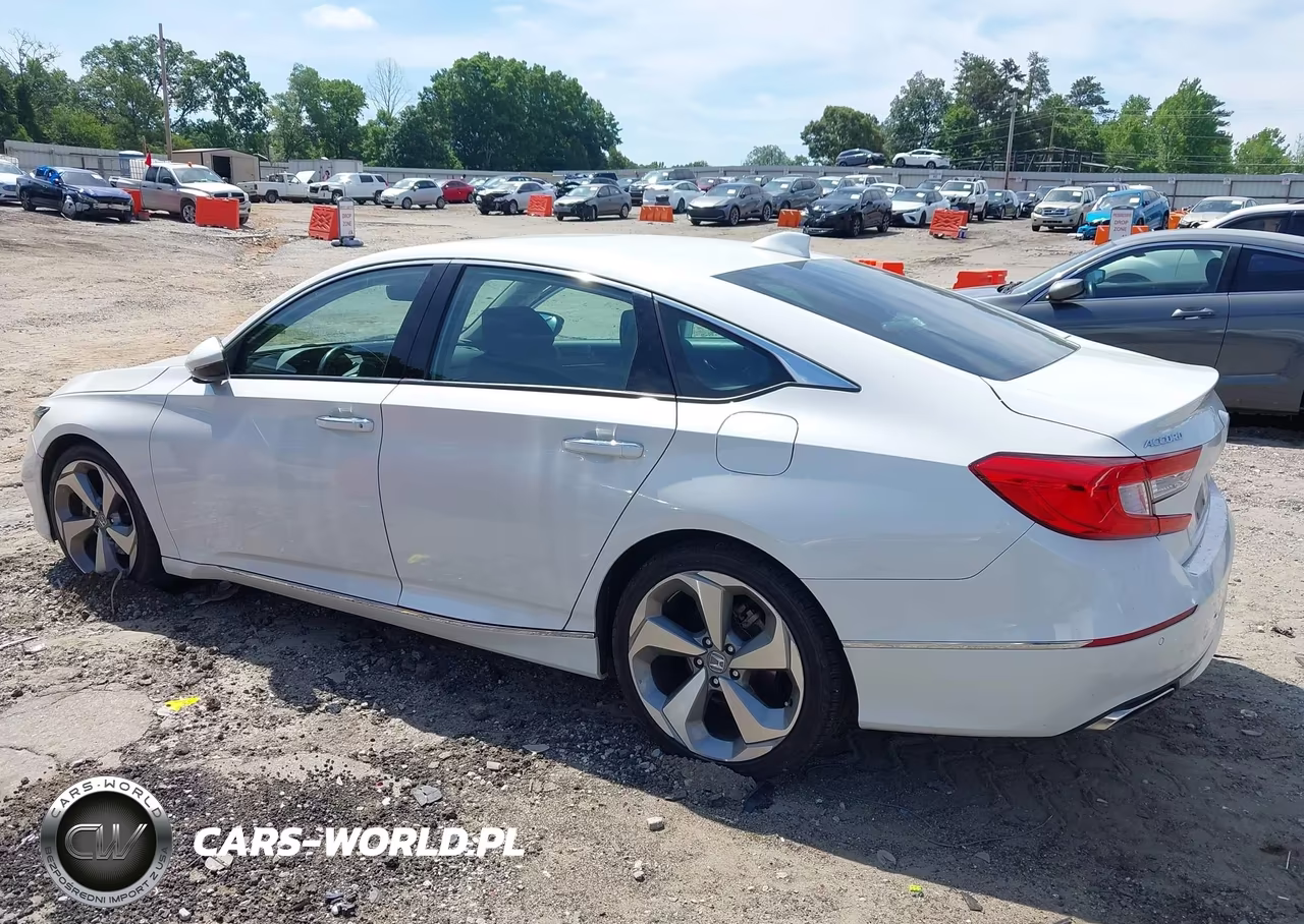 2018 Honda Accord Touring VIN:1HGCV1F97JA125651 - 14