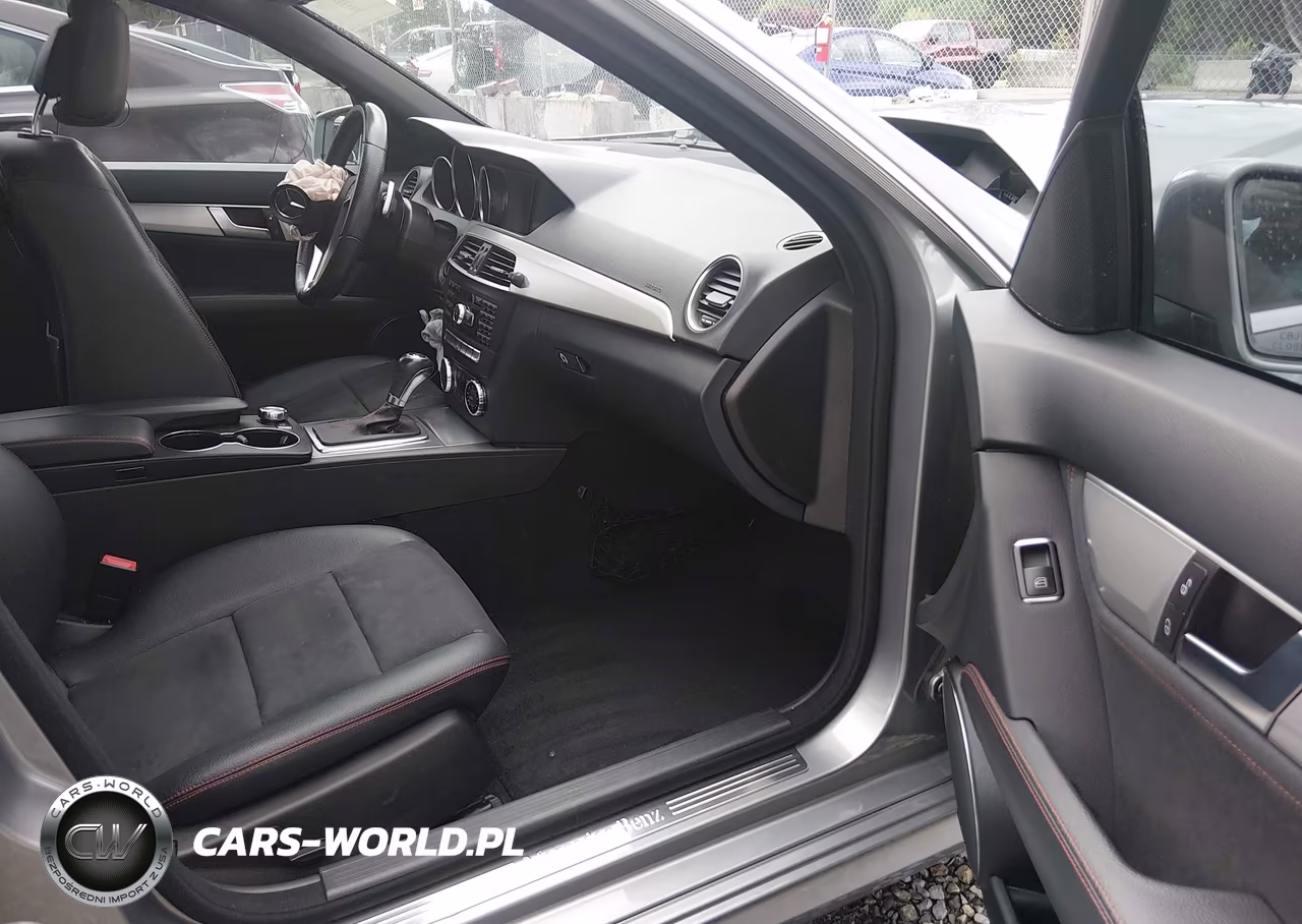 2014 Mercedes-Benz C 300 Sport 4Matic VIN:WDDGF8AB5EG171584 - 18