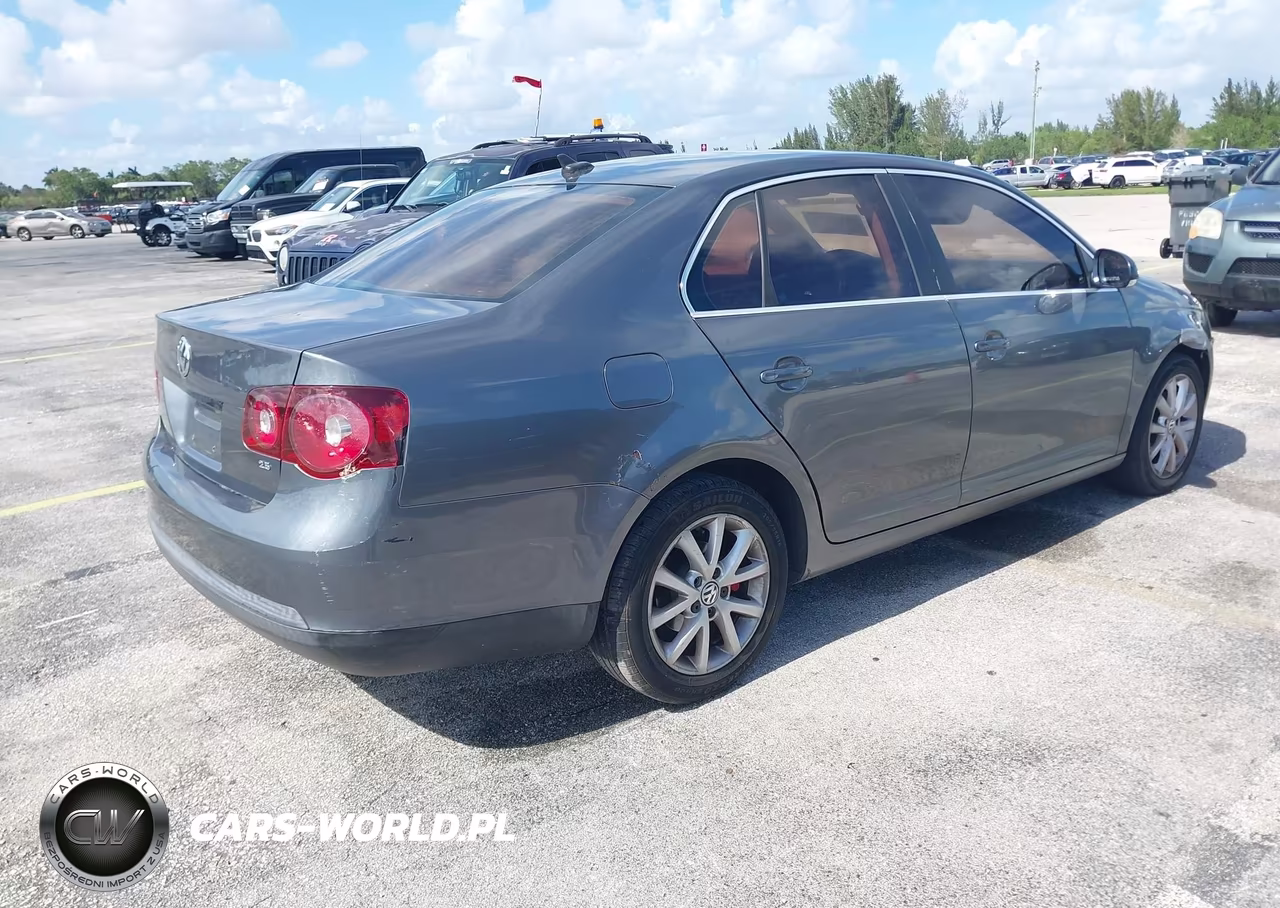 2008 Volkswagen Jetta Se VIN:3VWRM71K98M123158 - 4