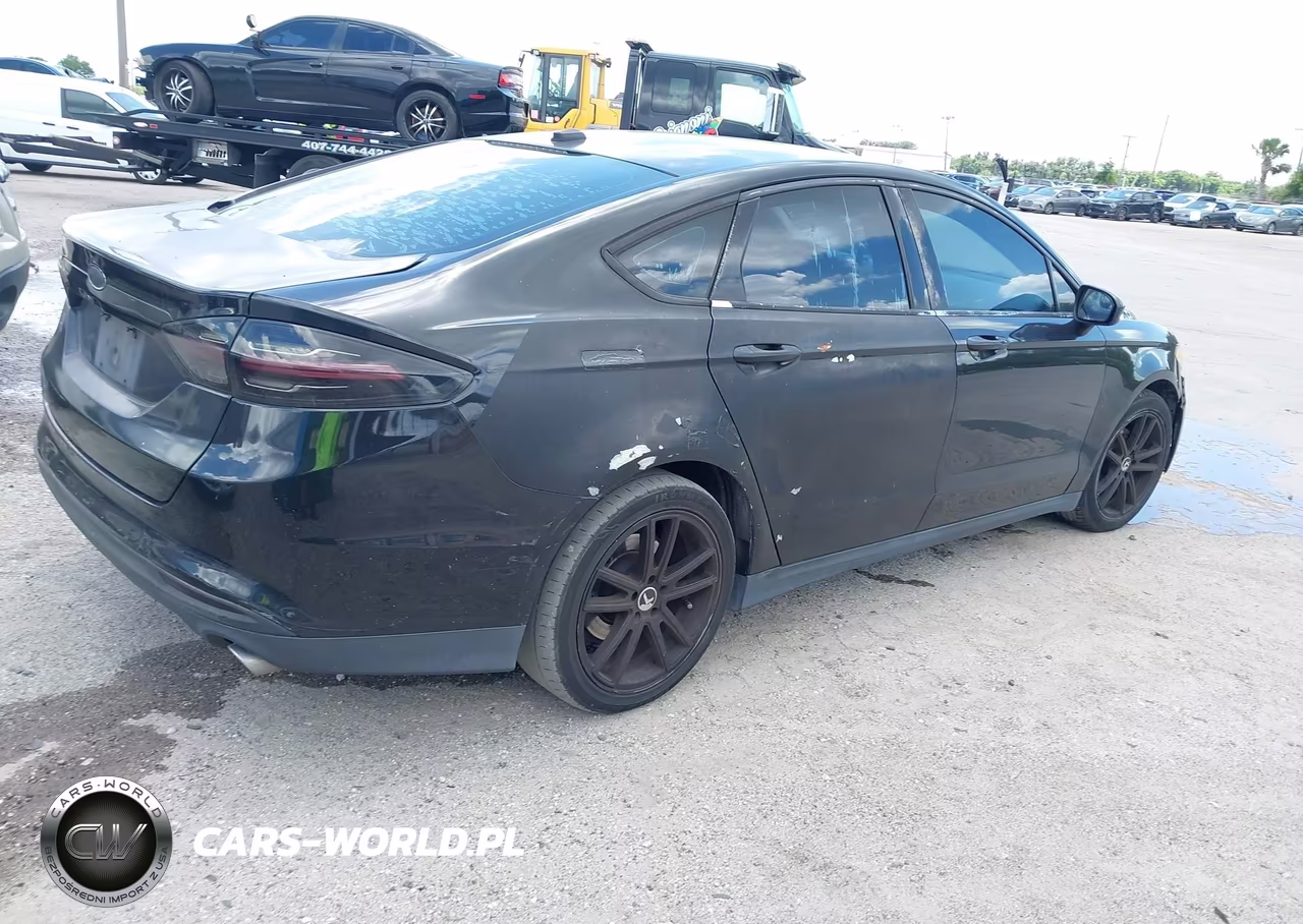 2013 Ford Fusion S VIN:3FA6P0G78DR198587 - 4