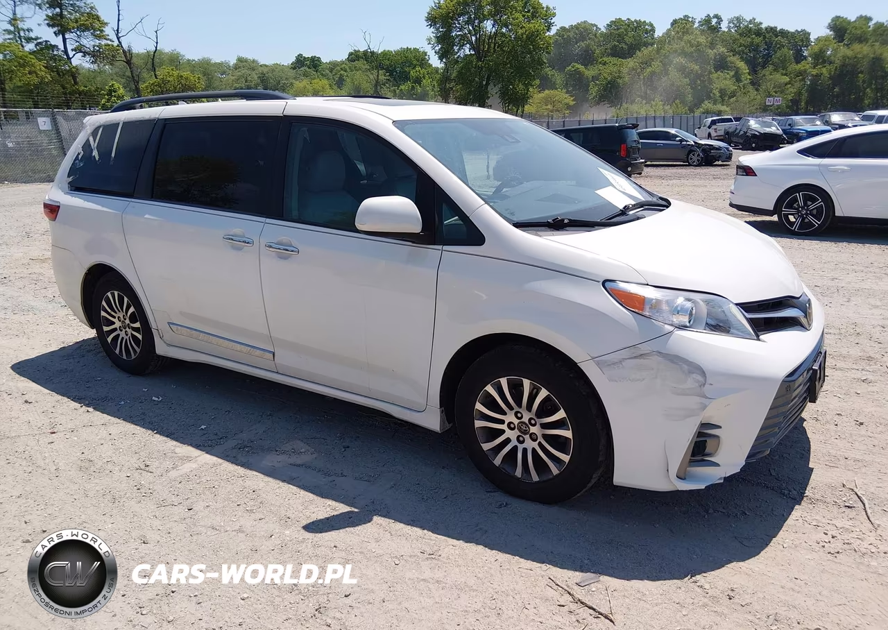 2018 Toyota Sienna Xle 8 Passenger