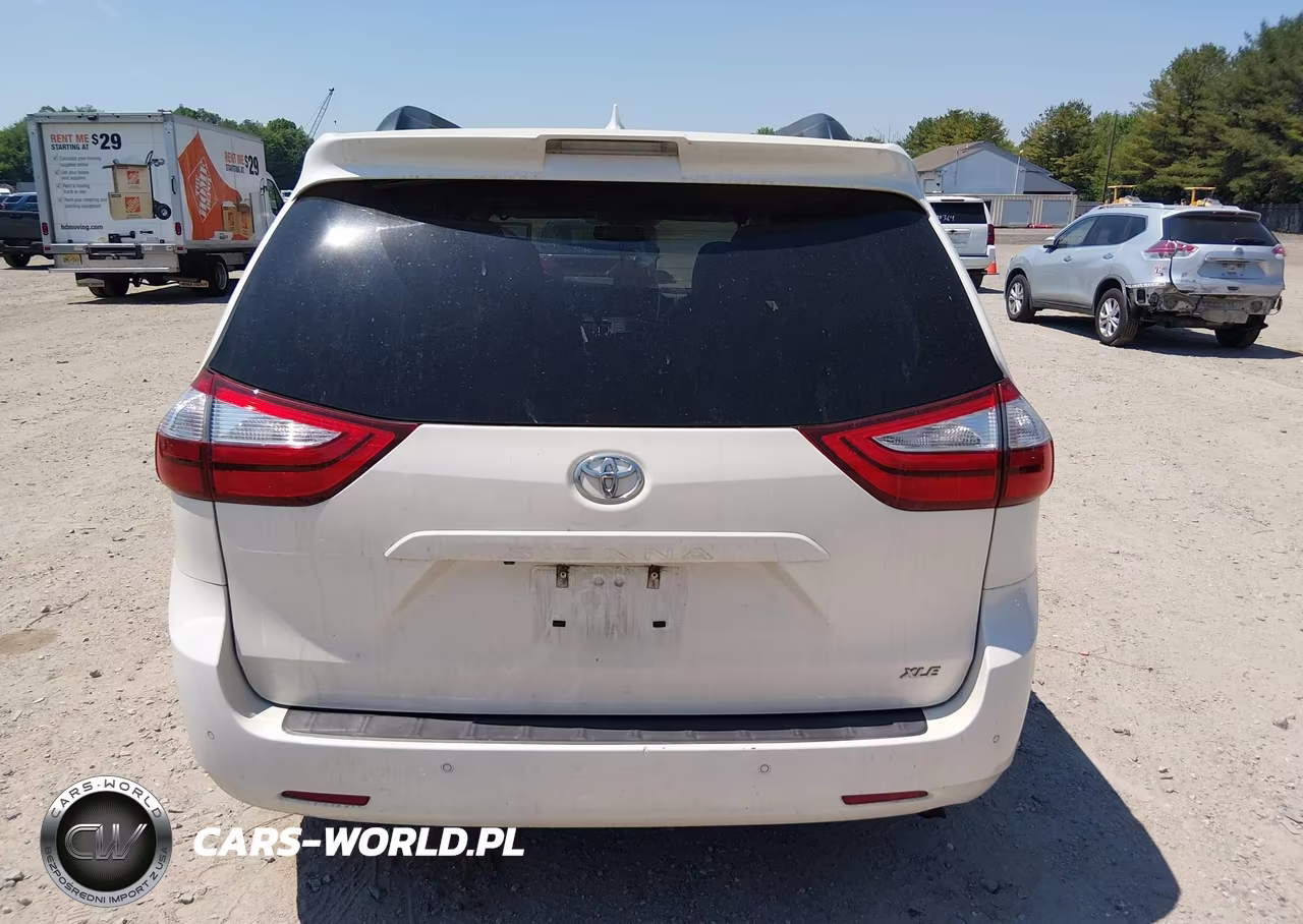 2018 Toyota Sienna Xle 8 Passenger VIN:5TDYZ3DC4JS959687 - 16