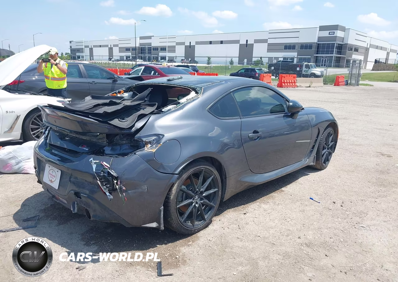 2025 Toyota Gr86 Premium VIN:JF1ZNBE13S8759337 - 4