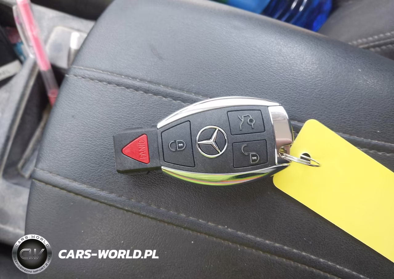2016 Mercedes-Benz C 300 VIN:55SWF4JB7GU105306 - 11