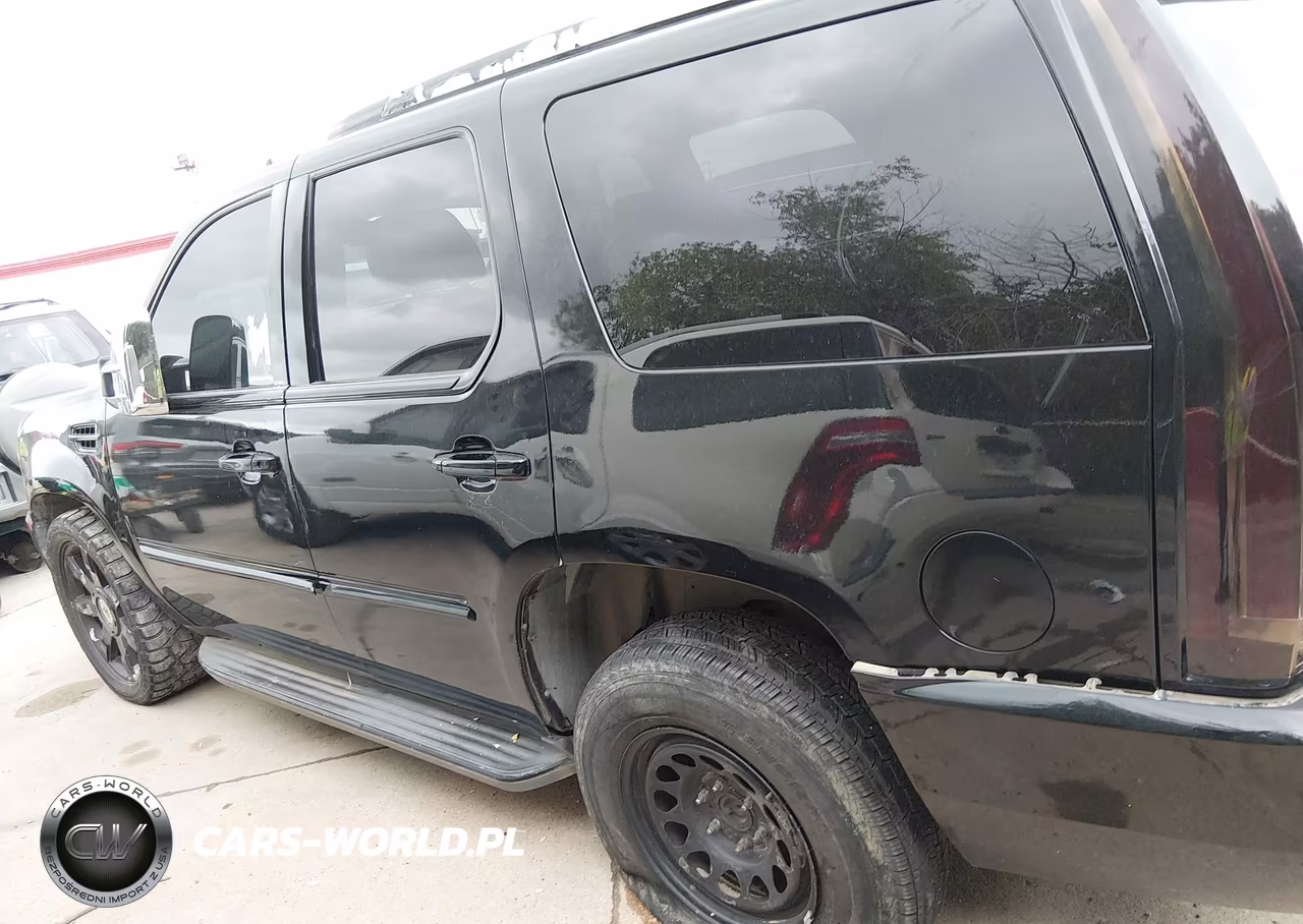 2010 Cadillac Escalade Luxury VIN:1GYUKBEF3AR152771 - 14