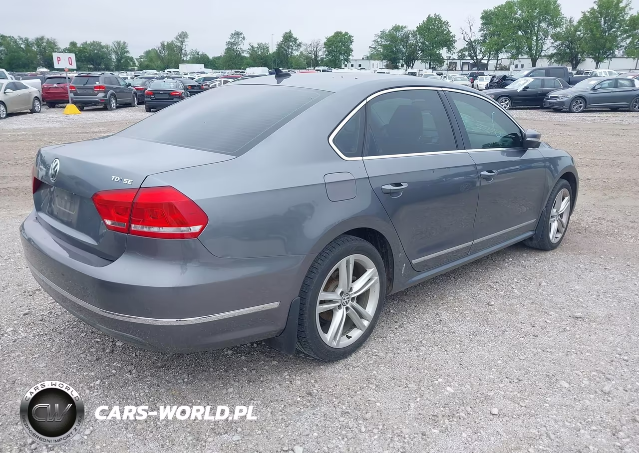 2014 Volkswagen Passat 2.0L Tdi Se VIN:1VWBN7A33EC099766 - 4