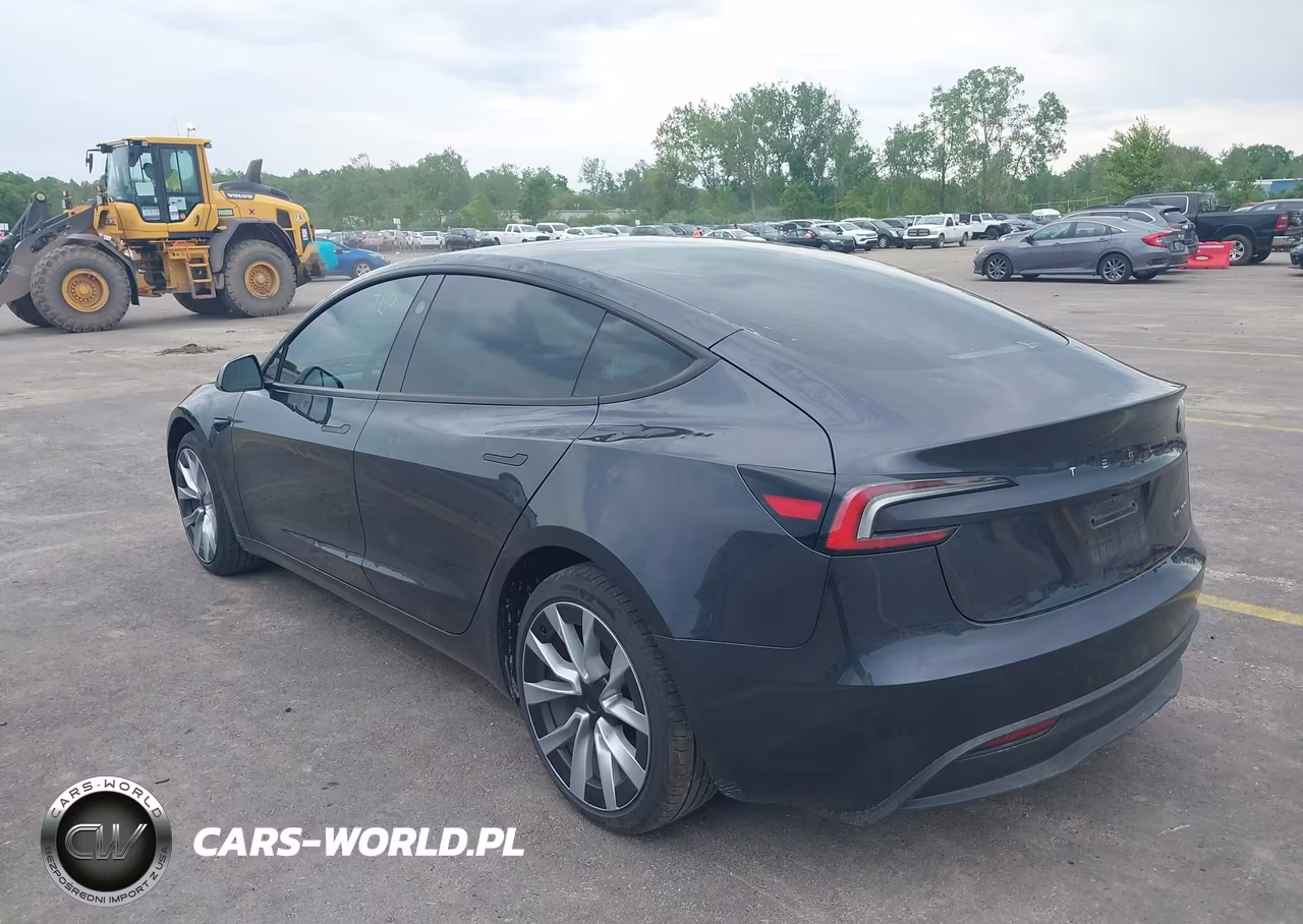 2025 Tesla Model 3 Long Range All-Wheel Drive VIN:5YJ3E1EB5SF914733 - 3