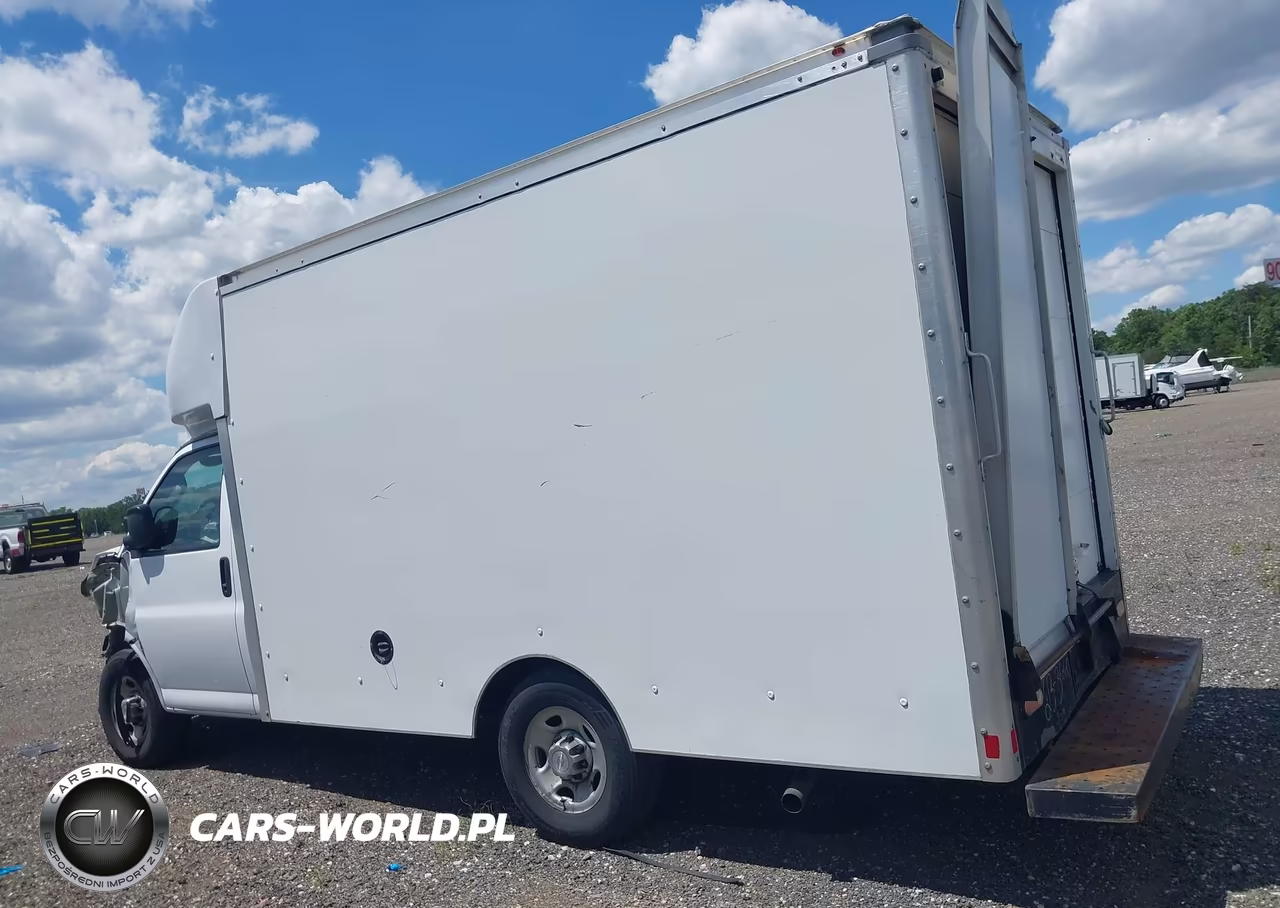 2021 Chevrolet Express Cutaway Work Van VIN:1GB0GRF73M1190806 - 12