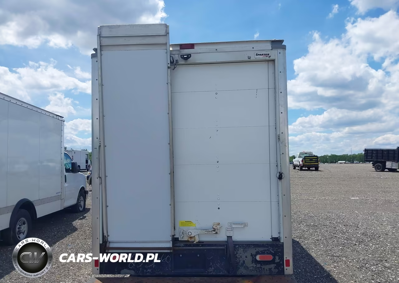 2021 Chevrolet Express Cutaway Work Van VIN:1GB0GRF73M1190806 - 13
