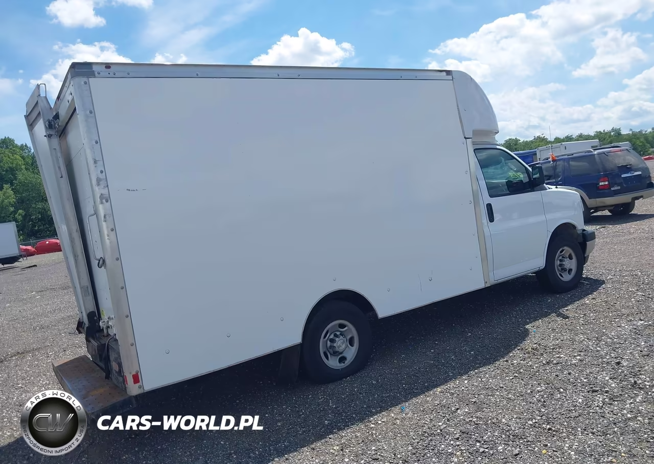 2021 Chevrolet Express Cutaway Work Van VIN:1GB0GRF73M1190806 - 4