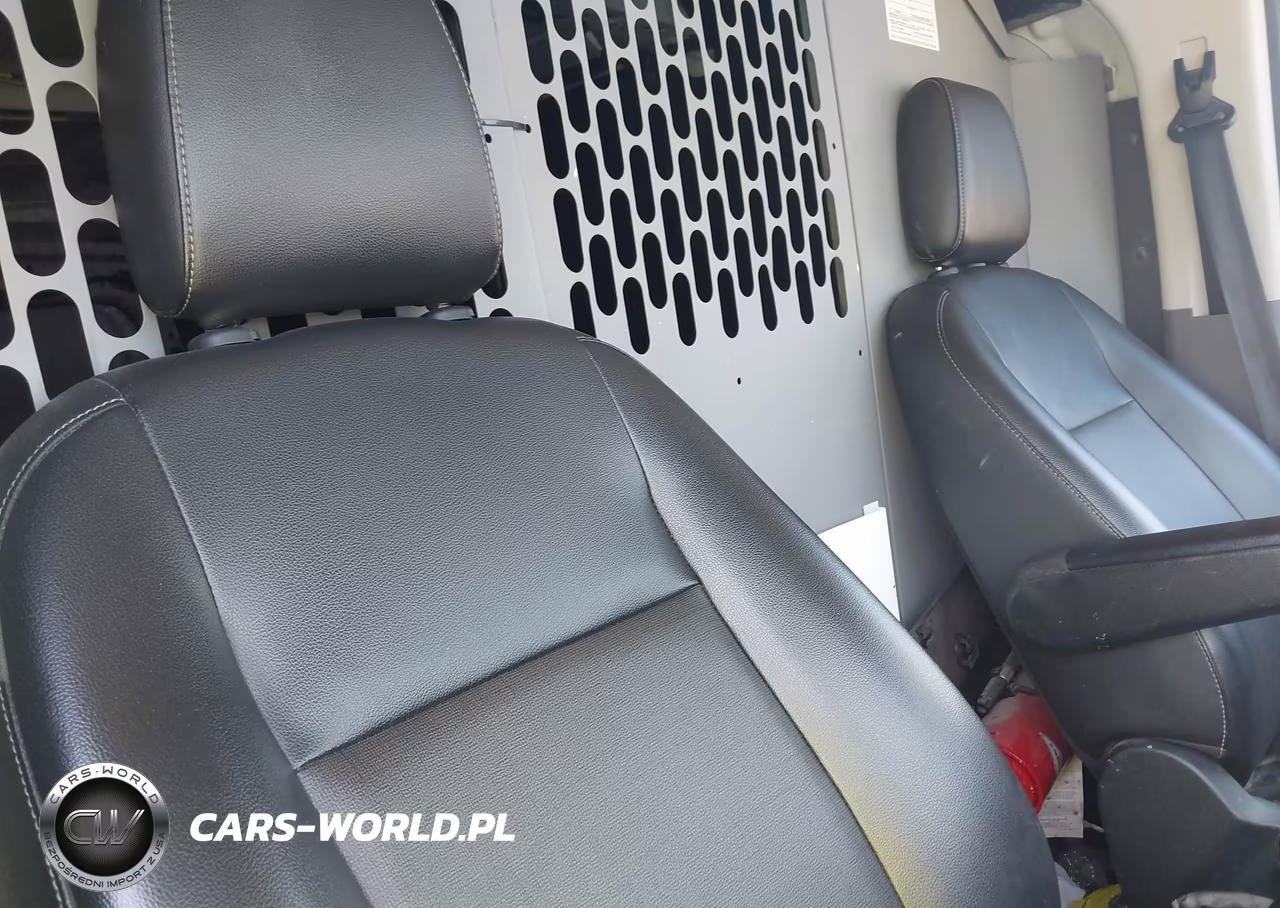 2021 Ford Transit-250 VIN:1FTBR1Y83MKB04913 - 7