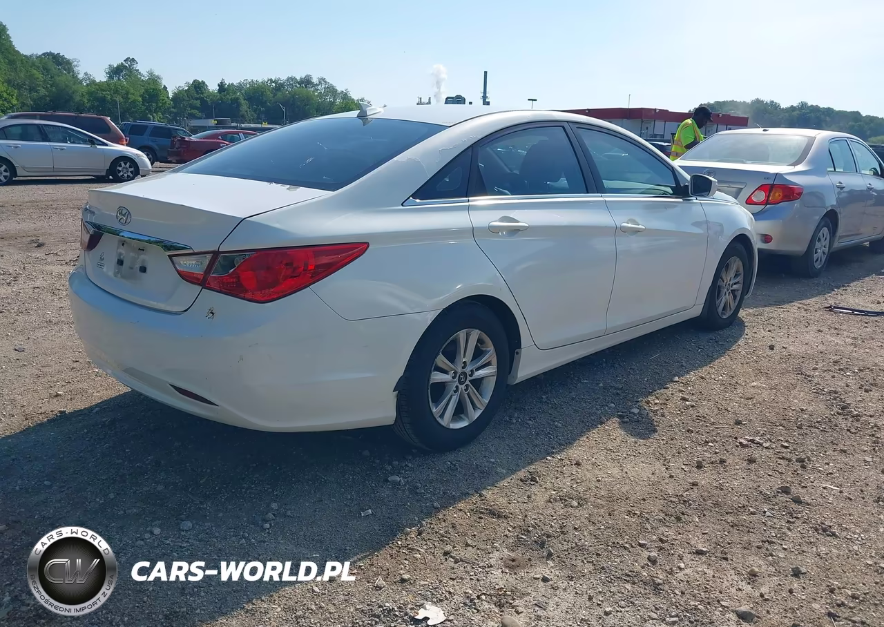 2012 Hyundai Sonata Gls VIN:5NPEB4ACXCH429637 - 4